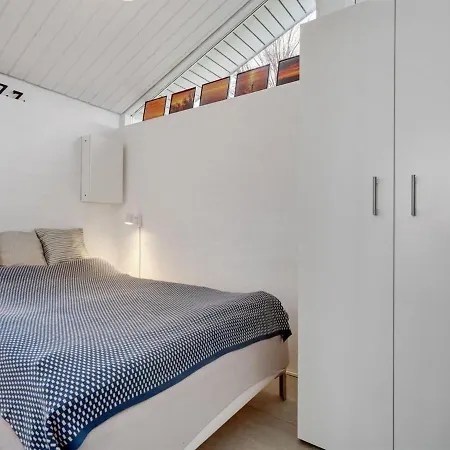 Holiday home Gundborg - 100m From The Sea In Ne Jutland By Interhome *