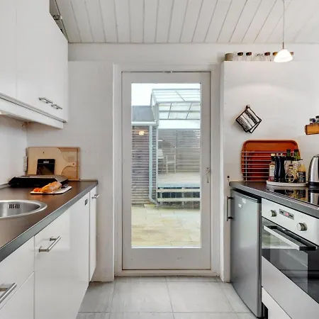 Holiday home Gundborg - 100m From The Sea In Ne Jutland By Interhome Storvorde