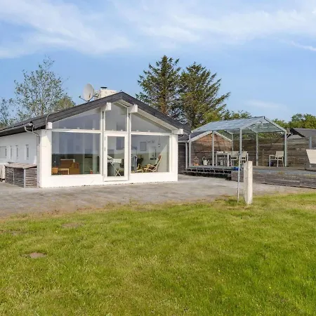Holiday home Gundborg - 100m From The Sea In Ne Jutland By Interhome Storvorde